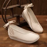 Women's Hanfu shoes - Image 4